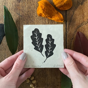Impression lino mini feuilles de chêne | mini-imprimé | décor à la maison | cadeaux pour les amoureux de la nature | art mural | maison et vie | imprimé à la main | botanique | cadeau
