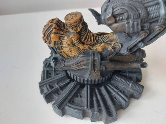 ALIEN SPACE JOCKEY 限定版 フィギュア Alien Cinemachines Space Jockey Die-Cast Collectible