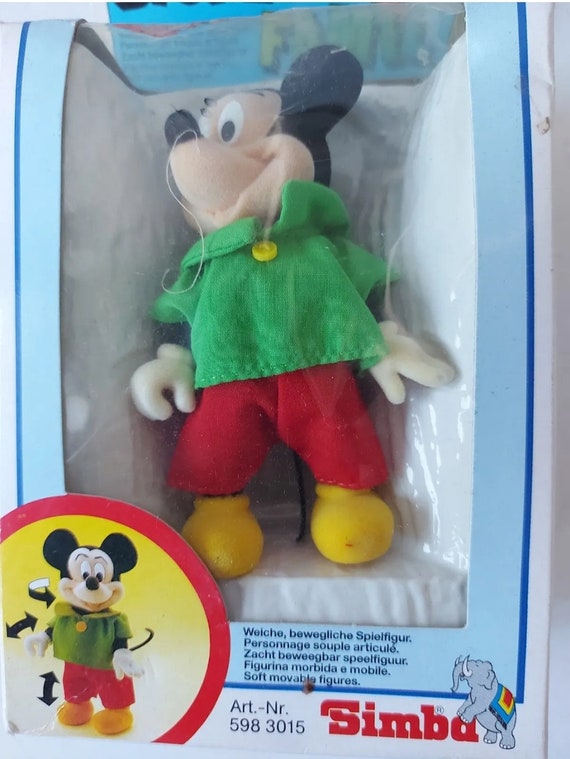 Mickey Family キャラクターグッズ Amazon.com: Mickey Mouse Collectible Figure Set, 5 Pack