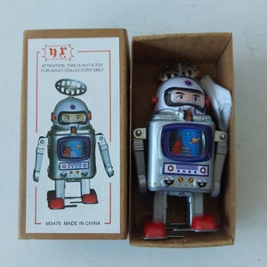 Vintage Weißblech Metall Astronaut Wind Up Neu mit Schlüssel MS476 Erwachsener Spielzeug Sammler