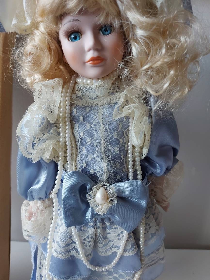 Maxine Porcelain Collector's Doll JS1922 16