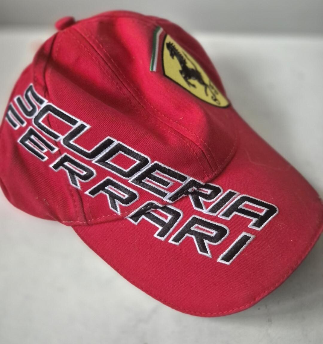 Scuderia Ferrari Gorra Team Cap Team Ferrari Vintage 2000s  display picture 3