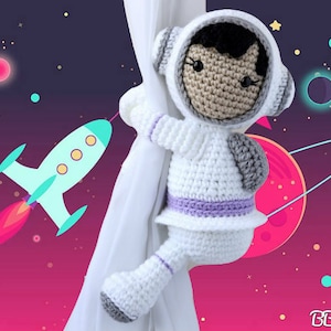 Astronaut Girl curtain tieback - CROCHET PATTERN, right or left astronaut tieback pattern PDF - by BBadorables