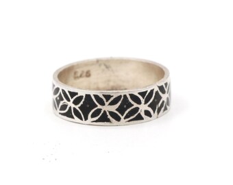 Sterling Silver Enamel Band Ring: Black Flower Boho Art Deco