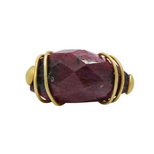 18k Gelbgold Rubin Ring, handgemachter Edelstein Statement Schmuck, Birthstone Geschenk