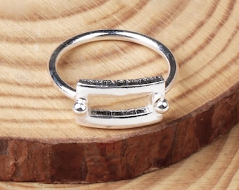 Anillo geométrico de plata de ley 925