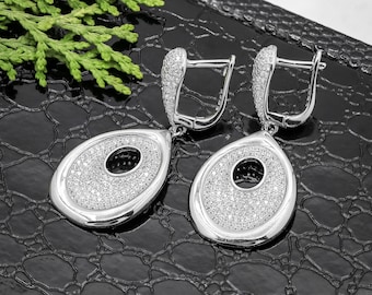 Brinco pendente de prata esterlina com zircônia cúbica