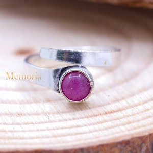 Minimalist Ruby Gemstone Silver Ring, 925 Sterling Silver Ring, Round Cabochon Silver Ring, Statement Ring, Birthday Gift