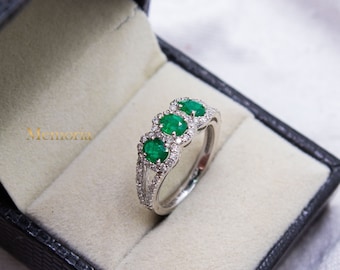 18k Weißgold Smaragd Diamant Ring