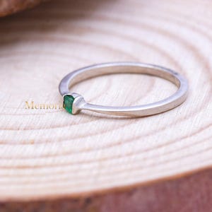 Minimalist Emerald Ring, 925 Sterling Silver Emerald Ring, Natural Emerald Ring, Handmade Emerald Silver Ring, Dainty Emerald Gemstone Ring