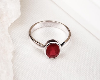 Ruby Oval Faceted Gemstone Ring : 925 Sterling Silver