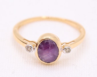 14Kイエローゴールド スタールビーリング：ダイヤモンドアクセント