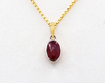 Oval Ruby Pendant Necklace: 18k Yellow Gold