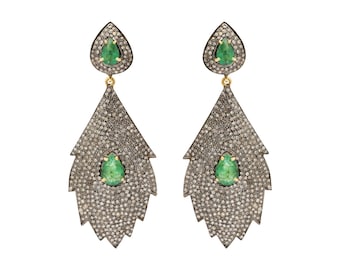 Grönt smaragdörhänge med diamanter: 925 sterlingsilver