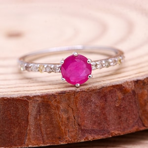 Natural Ruby Ring, 925 Sterling Silver Ring, Ruby Diamond Ring, Promise Ring, Minimalist Ring, Cluster Ruby Ring for Women Engagement Gift