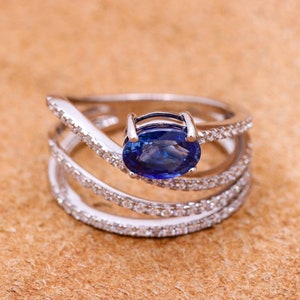 Anillo de zafiro azul con diamante, anillo de piedra preciosa facetada ovalada, anillo de oro blanco de 18 k, anillo de diamantes, anillo con piedra de nacimiento, regalo de cumpleaños