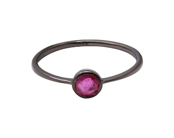 Ruby Gemstone Ring: 925 Sterling Silver