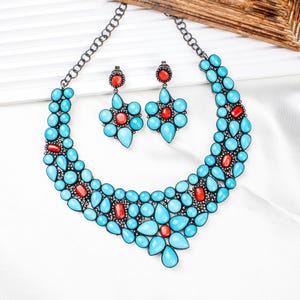 Naturalny turkusowy srebrny naszyjnik kolczyki zestaw, koralowy turkusowy zestaw biżuterii, biżuteria ze srebra próby 925, ręcznie robiony zestaw naszyjników choker, prezent