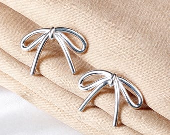 Dainty Bow Tie Stud Earring : 925 Sterling Silver Ribbon Bowknot