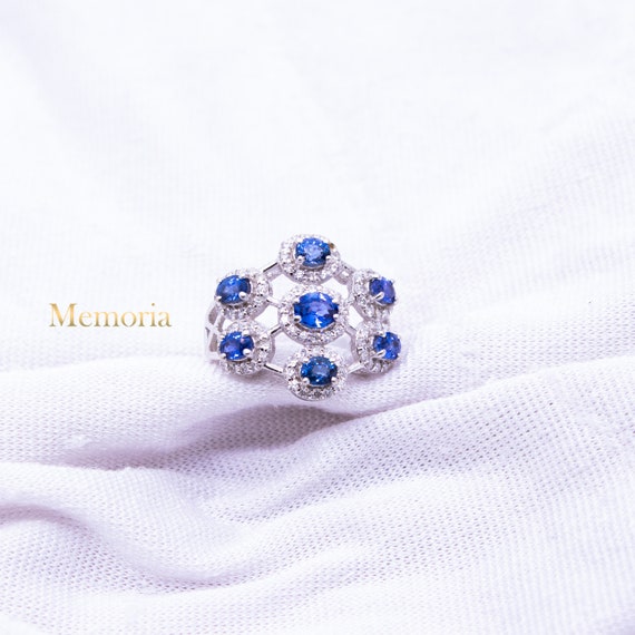 18金ホワイトゴールド × サファイア × ダイヤモンド リング 18金ホワイトゴールド × サファイア × ダイヤモンド リング フラワー