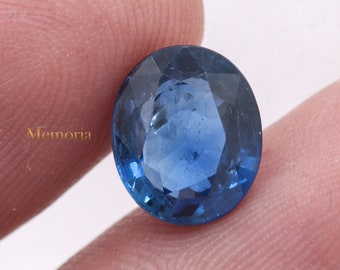 Natural Ceylon Blue Sapphire Gemstone, Oval Cut, 4.18 CT, 10x8MM