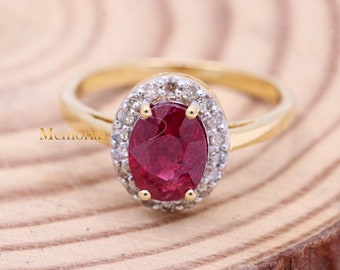 Ruby Gemstone Diamond Ring : 14k Yellow Gold