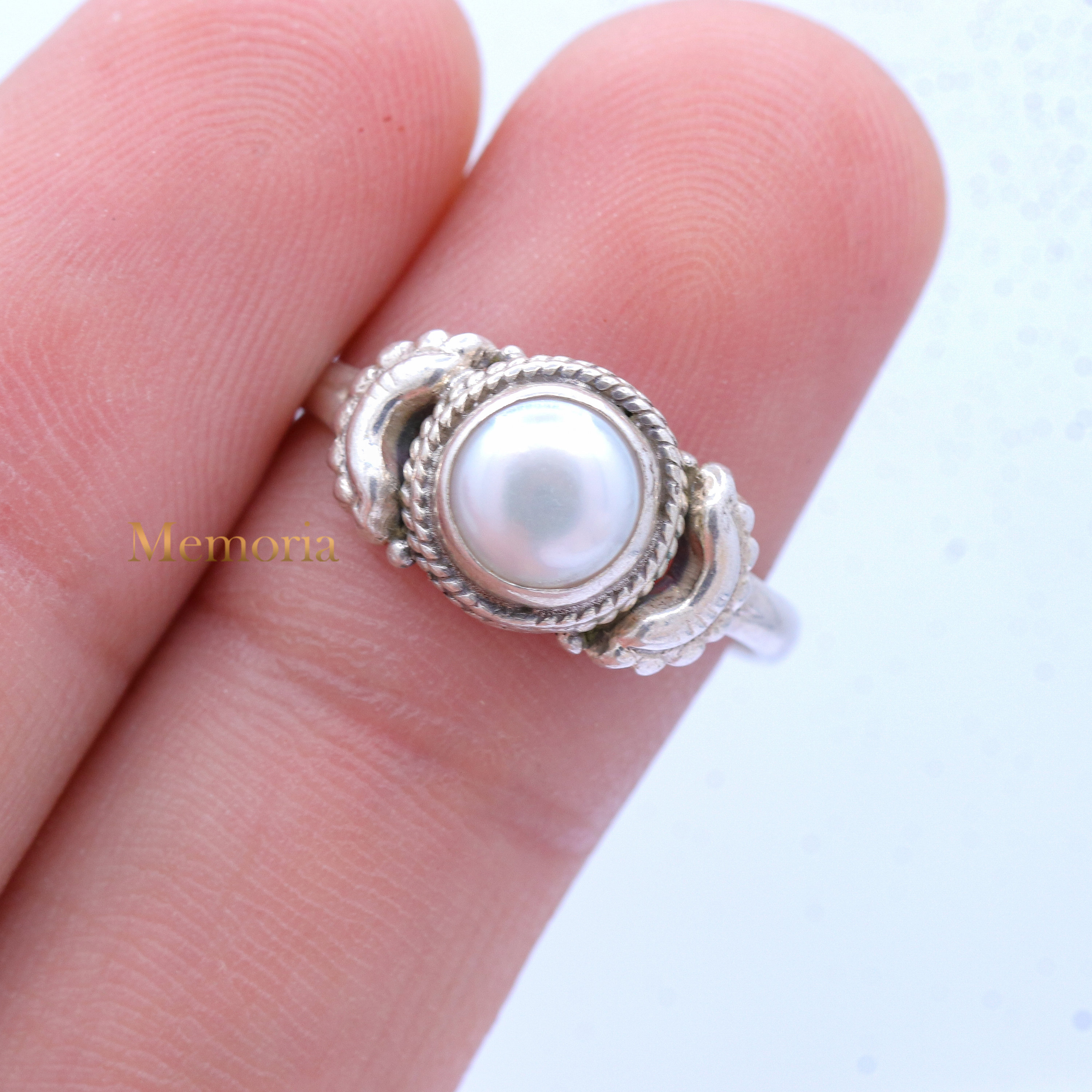 Tulips , elegant gold finish white stones studded Finger Ring for wome –  www.soosi.co.in