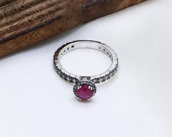 Bague rubis et zircons : argent sterling 925