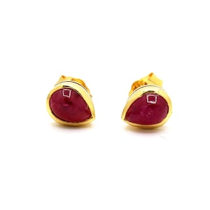 Red Ruby Gemstone Stud Earring : 9k Yellow Gold