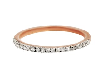 Anello eternity con diamanti: fede impilabile in oro 18 carati