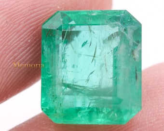Piedra preciosa semipreciosa suelta de esmeralda verde