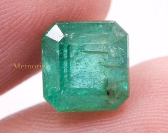 Piedra preciosa semipreciosa suelta de esmeralda verde