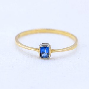 Blue Sapphire Ring: Yellow Gold Plated 925 Sterling Silver