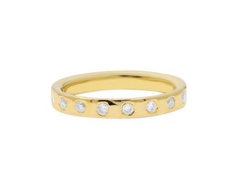 Alliance en or 14 carats et diamants blancs