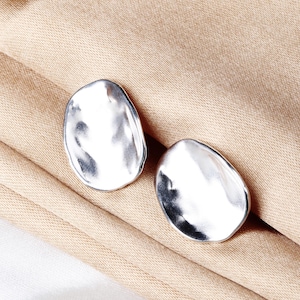Hammered 925 Sterling Silver Stud Earring