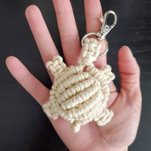 Makramé Sköldpadda Nyckelring