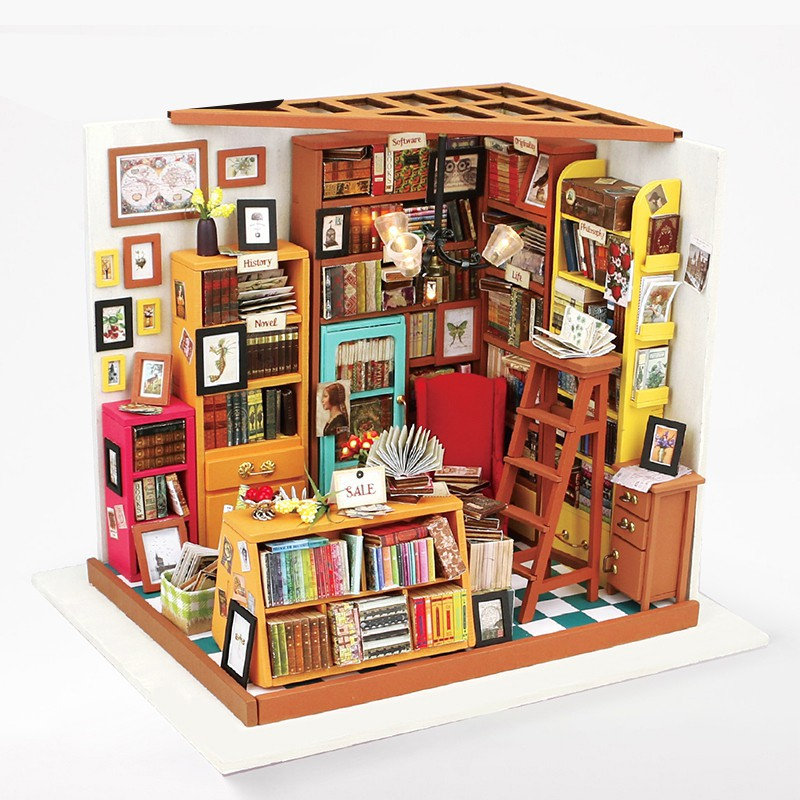 Roombox Kit DIY/Bookstore Set to create miniature Etsy