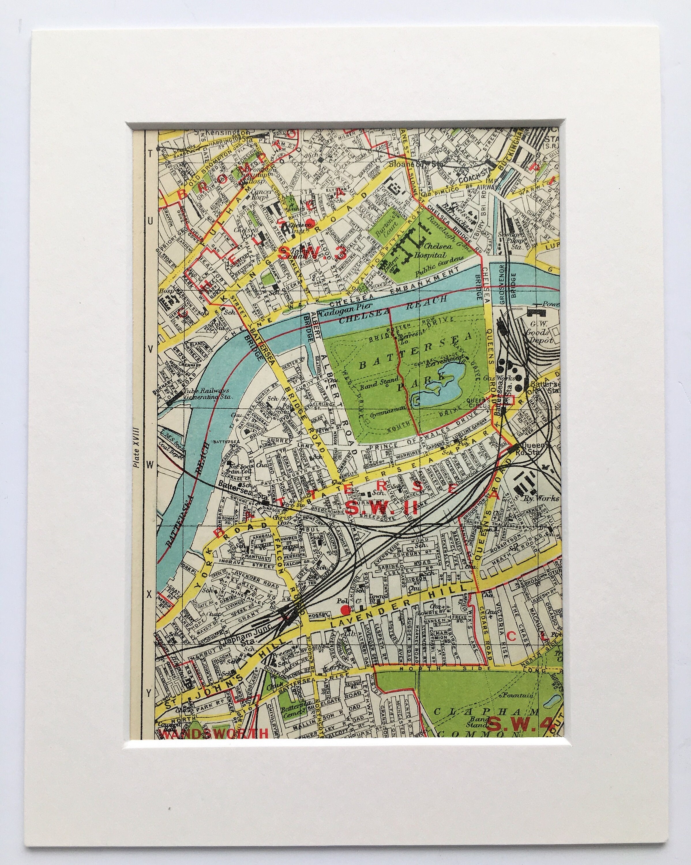 1930s VINTAGE LONDON MAP, South London, Battersea, Chelsea, Brompton