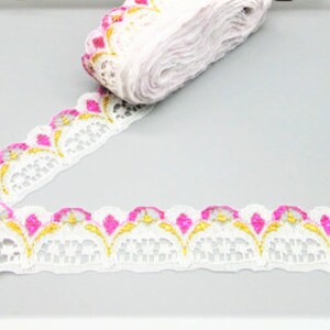 Weiß, Gold und rosa bestickt Netz Spitze Band Trim