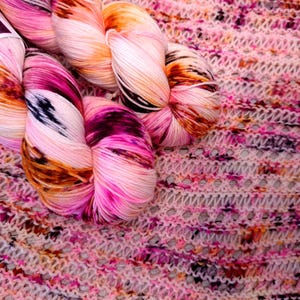 Ember Rose, Sock yarn, hand dyed sock yarn, merino yarn, superwash sock yarn, speckle sock yarn,  wool nylon sock yarn, fingering yarn