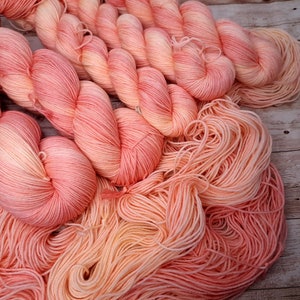 Peony ,  Sock yarn, hand dyed sock yarn, merino yarn, superwash sock yarn, speckle sock yarn,  wool nylon sock yarn, fingering yarn