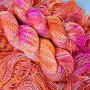 Hawaiian Sunrise, hand dyed sock yarn, yarn, hand dyed wool yarn, sock yarns, wool yarn, fingering yarn, wool nylon sock yarn, wool