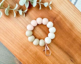 Customizable Silicone Bead Keychain: Mini Wristlet Key Fob