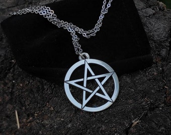 wicca pentagram simple necklace , ritualistic pentacle pendant chain , cosplay prop witch symbol gift for goth , magical obscure warlock art