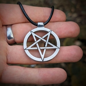 inverted pentagram cable string necklace , black metal jewelry , satanic left hand path ritual pentacle , simple devil's mark pentacle gift