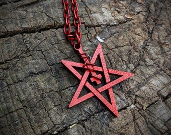 Colar com Pentagrama Invertido e Cruz Sangrenta, Pingente Satânico Vermelho Sangue, Joia em Metal Preto, Amuleto Oculto do Caminho da Mão Esquerda Martelo