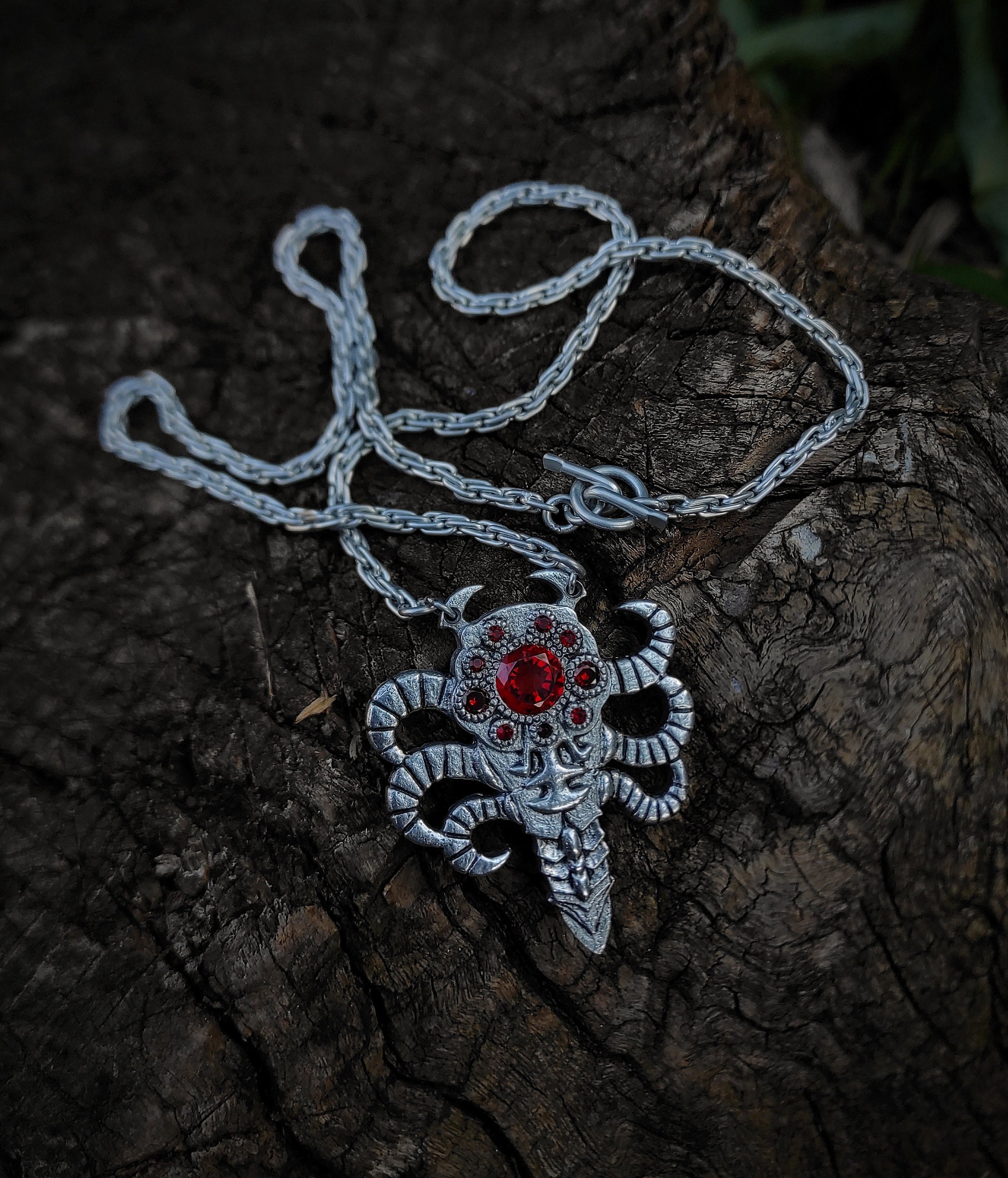Karnesh Muur Talisman , Ancient Dark Lord Alchemy Medallion 