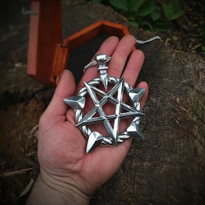 Oversized Pentagram Necklace | Heavy Black Metal Stage Jewelry | Satanic Altar Ritual Prop | Occult Medallion | Dark Gothic Luxury Gift
