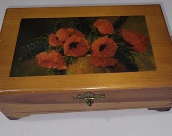 Vintage Dovetailed Hinged Cedar Jewelry Keepsake Wooden Box with Poppy Decoration