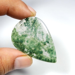 Unico! Pietra preziosa di agata muschiata. Cabochon di agata muschiata verde alga. Agata muschiata naturale. Agata muschiata a forma di pera per gioielli. 37 carati. KB-8209
